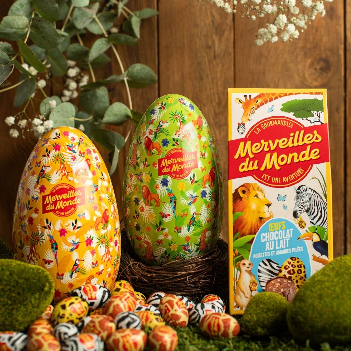 
                  
                    Découvrez la boite pincée de Pâques et les maxi oeufs métalliques Merveilles du Monde garnis de mini-oeufs en chocolat au lait Merveilles du Monde
                  
                