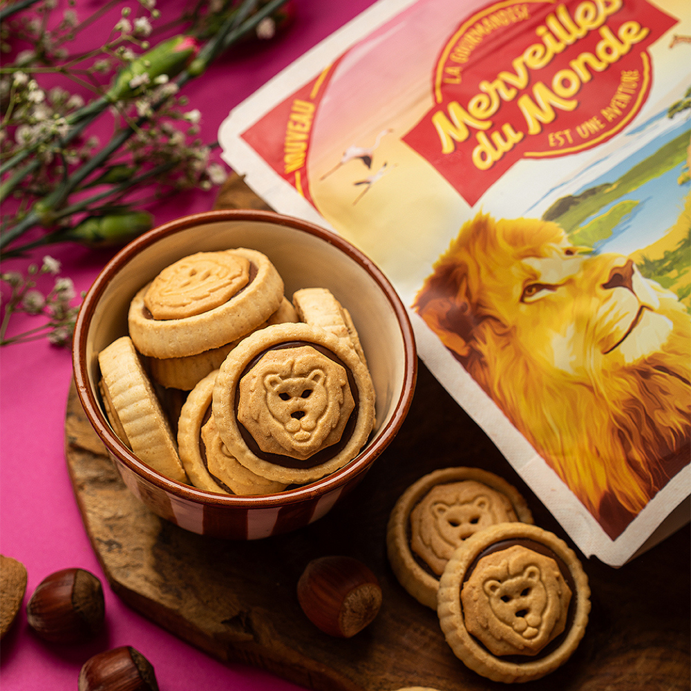 
                  
                    Des délicieuses tartelettes croustillantes fourrées avec notre onctueuse pâte à tartiner Merveilles du Monde
                  
                